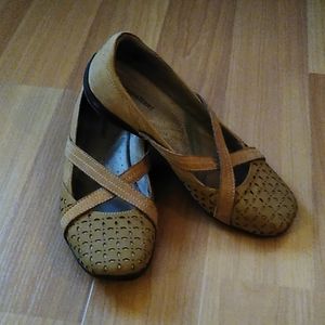 Naturalizer slip on, 6